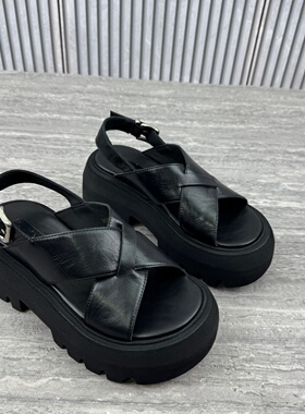欧货欧洲站真皮罗马凉鞋女2026夏季新款厚底松糕鞋黑色一字扣增高
