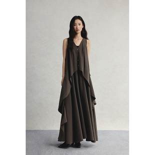 假两件V领无袖 CAREMIND立体剪裁解构式 A字连衣裙 红毯连衣裙