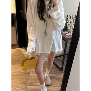 蕾丝拼接打底衫 2025新款 百搭显瘦纯色圆领长袖 时尚 上衣女 秋冬韩版