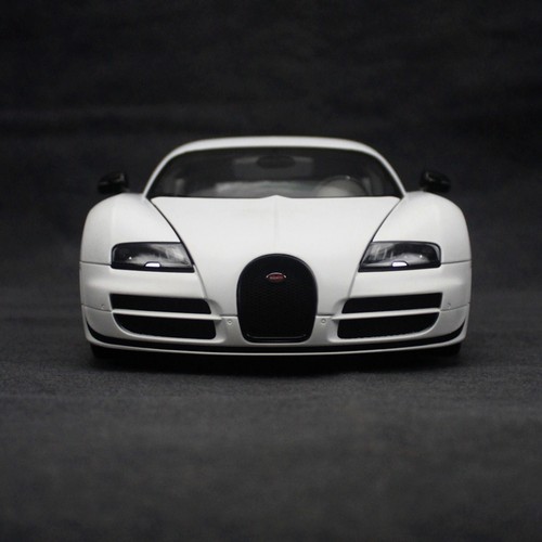 布加迪AUTOart合金1/18仿真模型