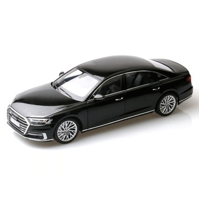 奥迪A8诺威尔合金1/18仿真车模型