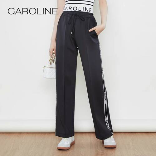 CAROLINE卡洛琳2023春简约黑色字母抽绳休闲长裤ECRDAA96-1380元