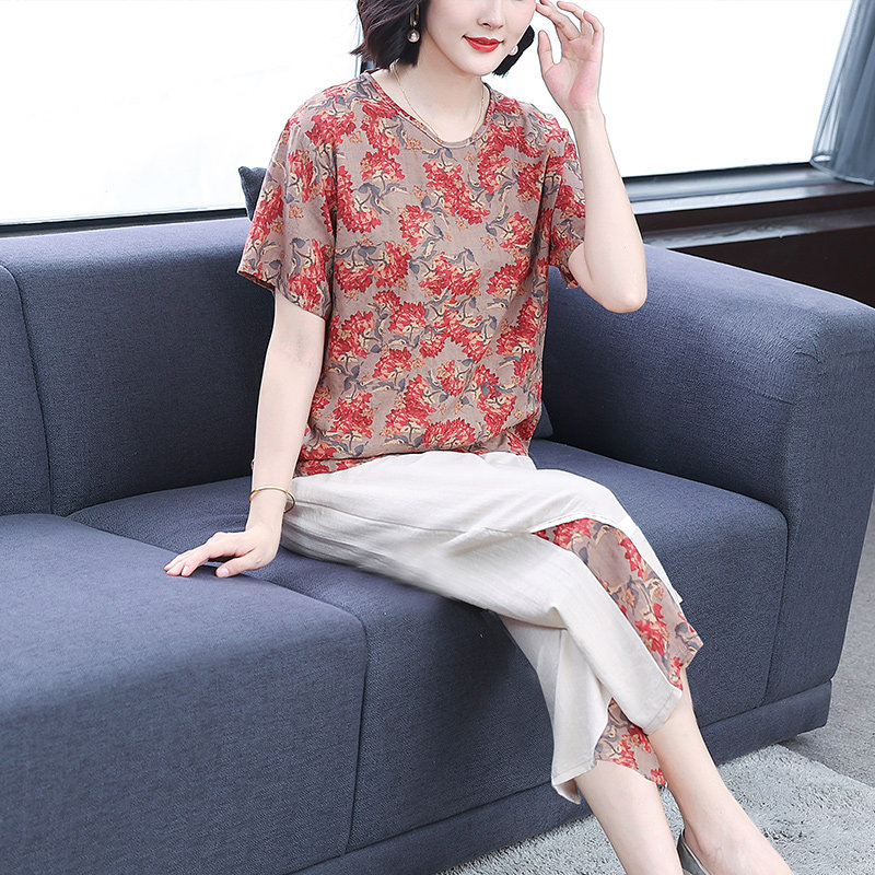 2024年妈妈棉麻睡衣女夏款短袖奶奶装中老年人女装家居套装洋气