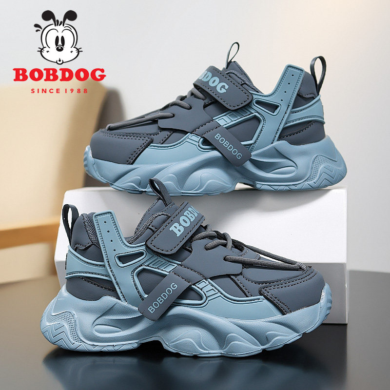 巴布豆童鞋男童黑色运动鞋2025秋季款皮面防水儿童鞋子女童老爹鞋