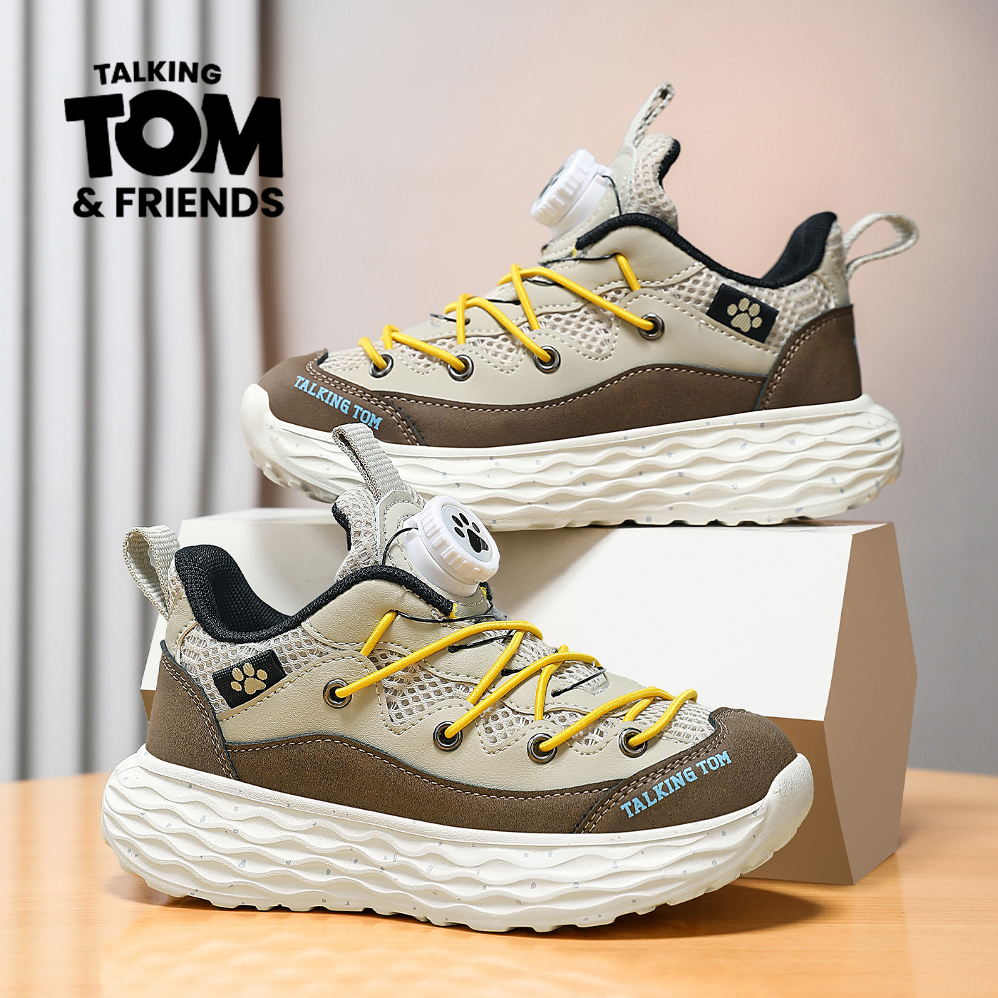 汤姆猫童鞋男童旋转扣运动鞋2026春秋新款网面透气儿童轻便跑步鞋