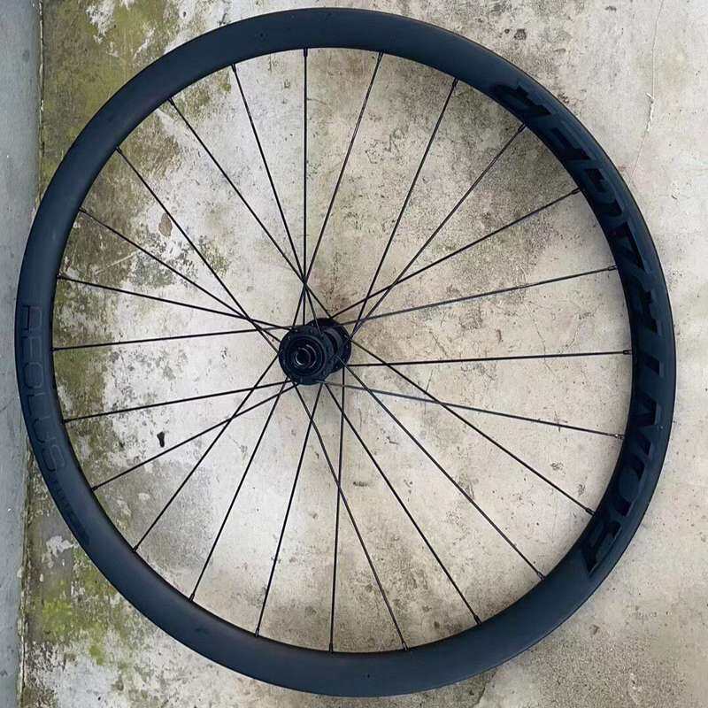 议价崔克Bontrager Aeolus Elite 35 碳纤可维修图片