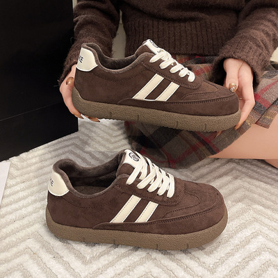 加绒德训鞋女2025秋冬季新款休闲百搭厚底复古面包鞋轻便运动板鞋