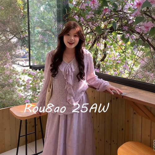 Rou8ao微胖大码女装紫色荷叶边V领衬衫2026早春胖mm显瘦独特小衫