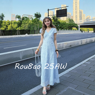 Rou8ao微胖大码 法式 高级感收腰V领连衣裙2026夏时尚 显瘦裙子 女装