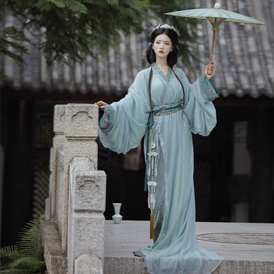 南巷瑾夏梵音战国袍汉服超仙