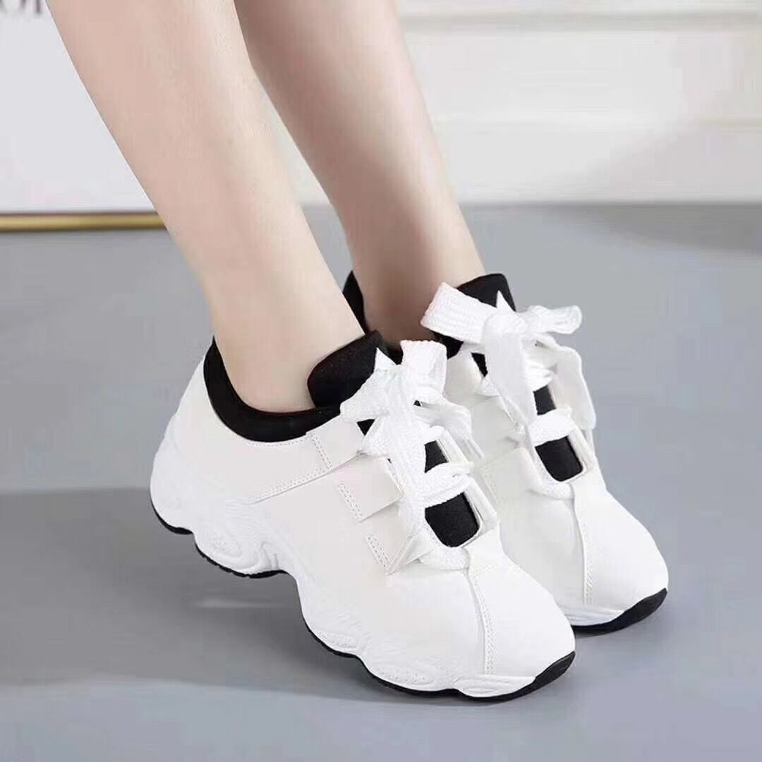 2025春季显瘦百搭低帮运动鞋女ins跑步鞋学生休闲鞋纯色老爹鞋女