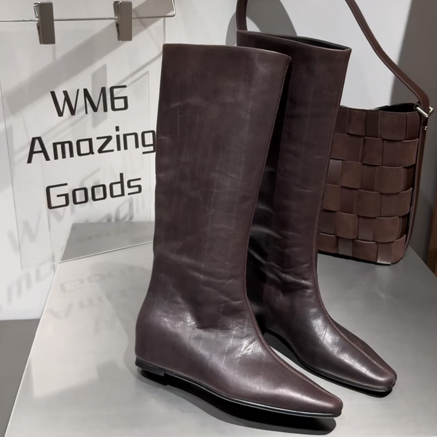 WM6欧货女鞋2025冬季新款鳗鱼纹牛皮方头套筒内增高时装高筒靴