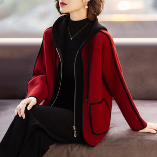 妈妈秋冬外套洋气本命年红色过年衣服婆婆秋装中老年人女2025新款