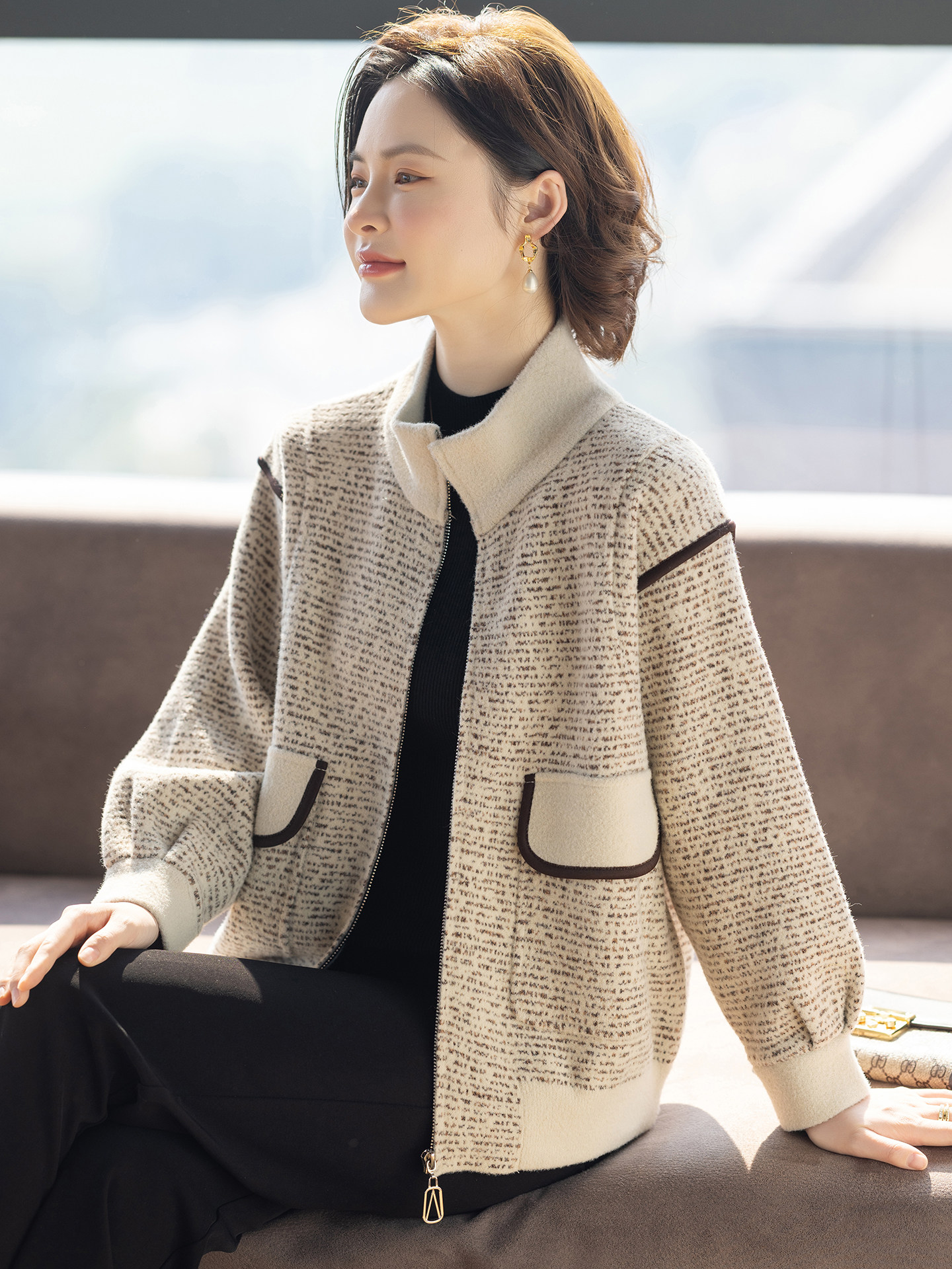 妈妈款洋气休闲外套冬装2025新款时尚中老年妇女春秋上衣服夹克衫