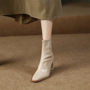 ins 温柔风！超好穿！法式奶杏色羊皮粗高跟短靴瘦瘦靴弹力马丁靴