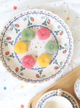 波兰进口手绘陶瓷草莓藤大烤盘面包砧板汤面碗咖啡杯甜点圆碟C131