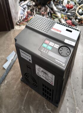 士林变频器 SC3-043-2.2K