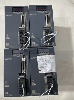 伺服驱动器，型号MR-JE-100A，实物拍摄，成色如图