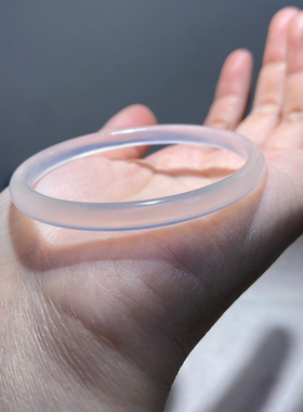 纤纤素手6mm冰透玛瑙手镯女款