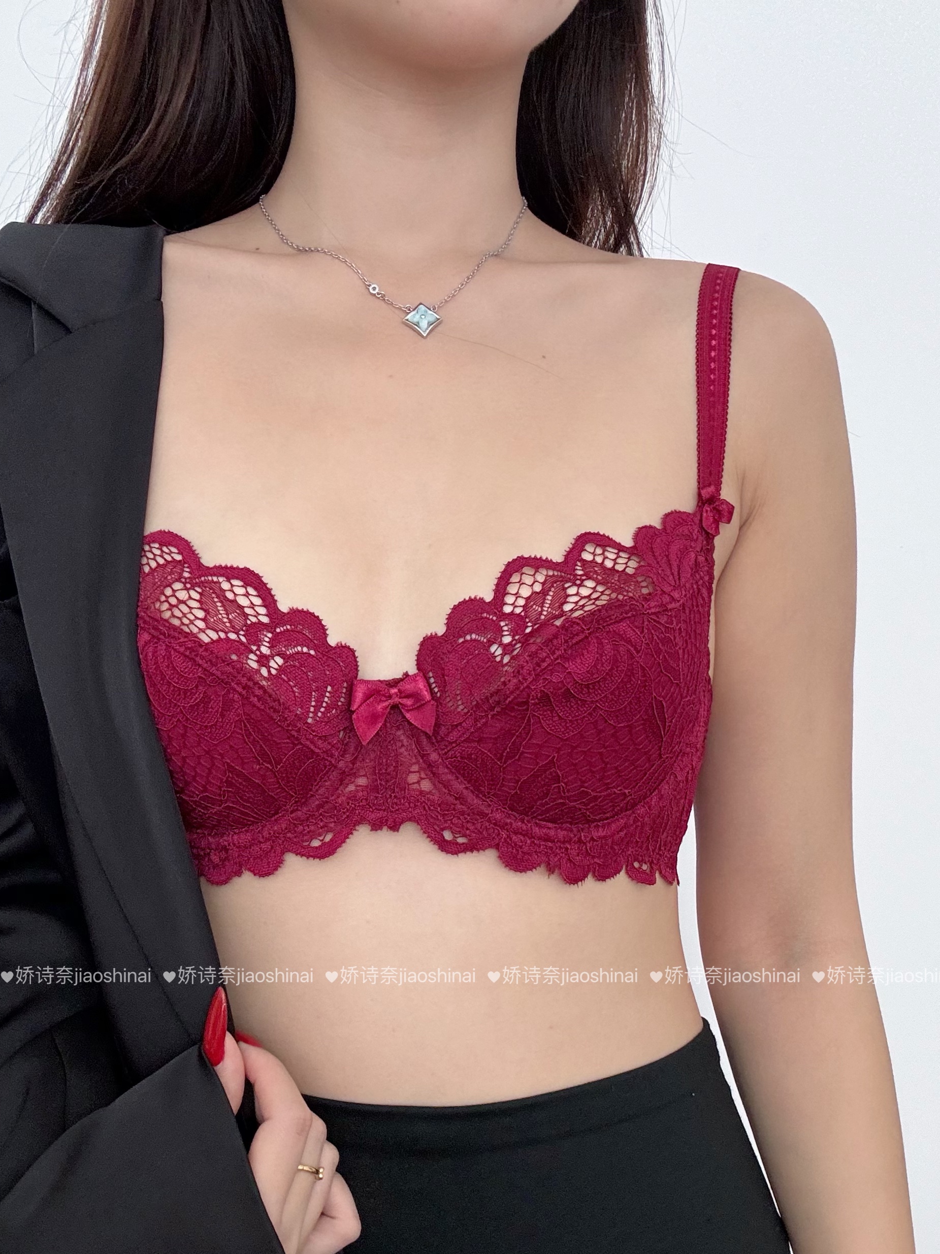 法式蕾丝薄款内衣女软钢圈大胸显小胸收副乳本命年酒红色文胸套装