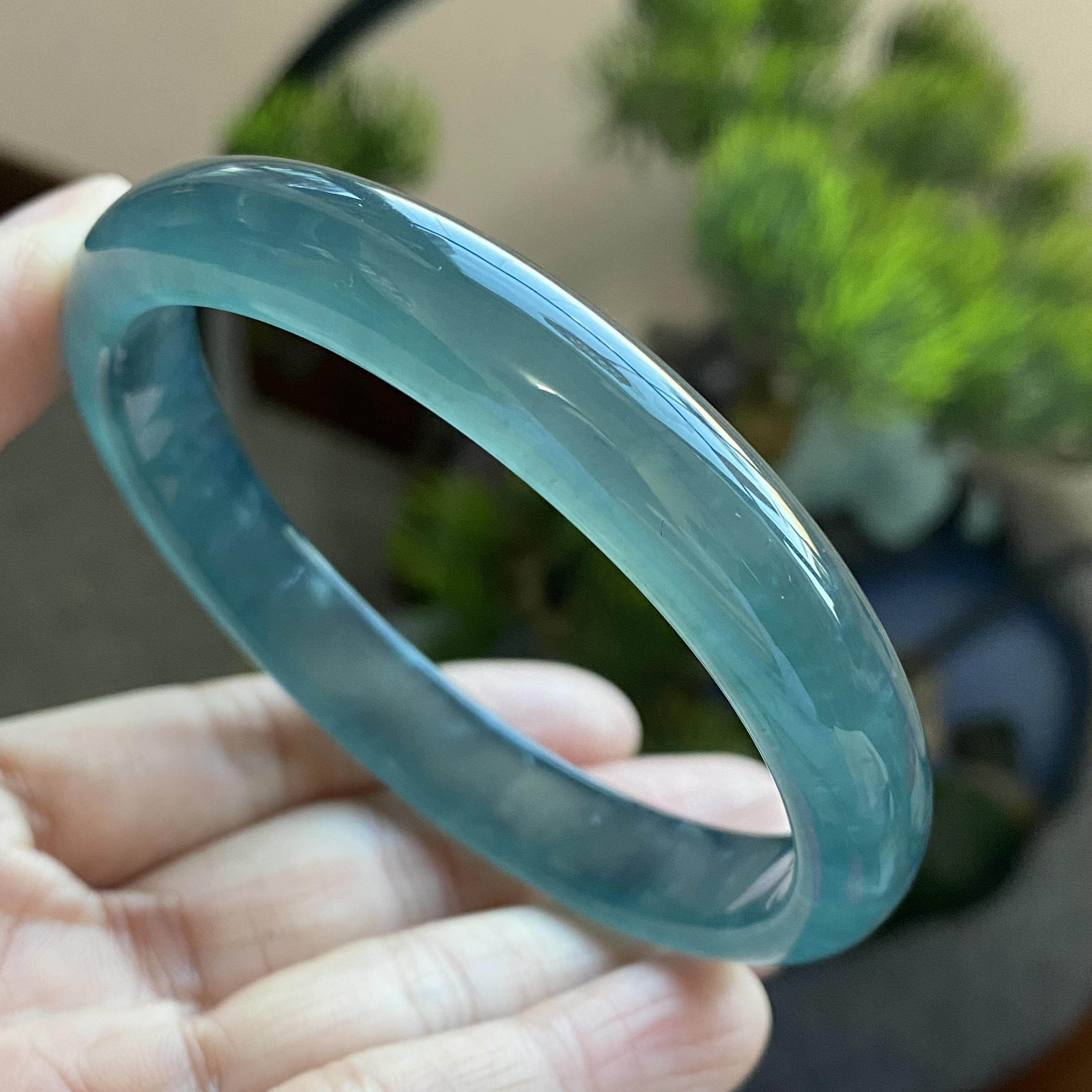 翡翠a货冰种雪花棉起胶蓝水圆形手镯玉镯59大圈口 0130