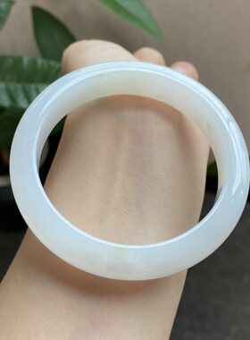 缅甸翡翠A货冰种宽条手镯