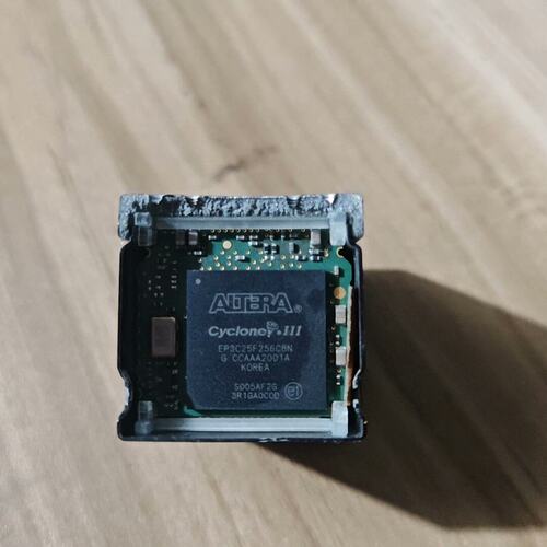 议价EP3C25F256C8N 只有一个可维修