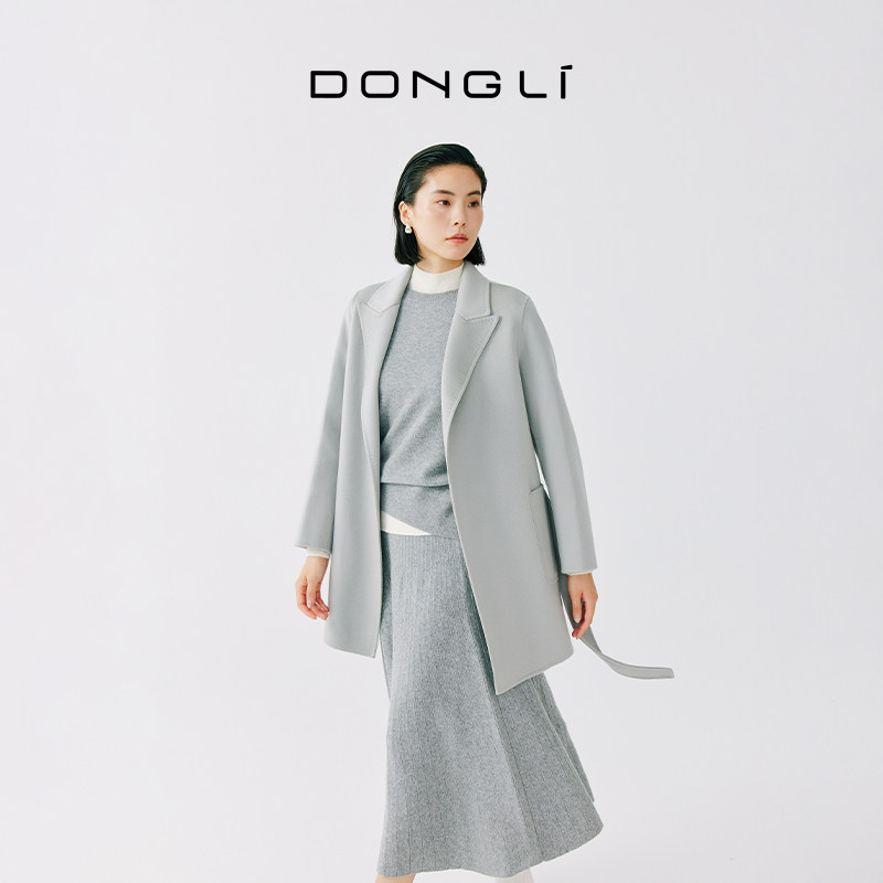 东黎女士短款梭织双面羊绒大衣