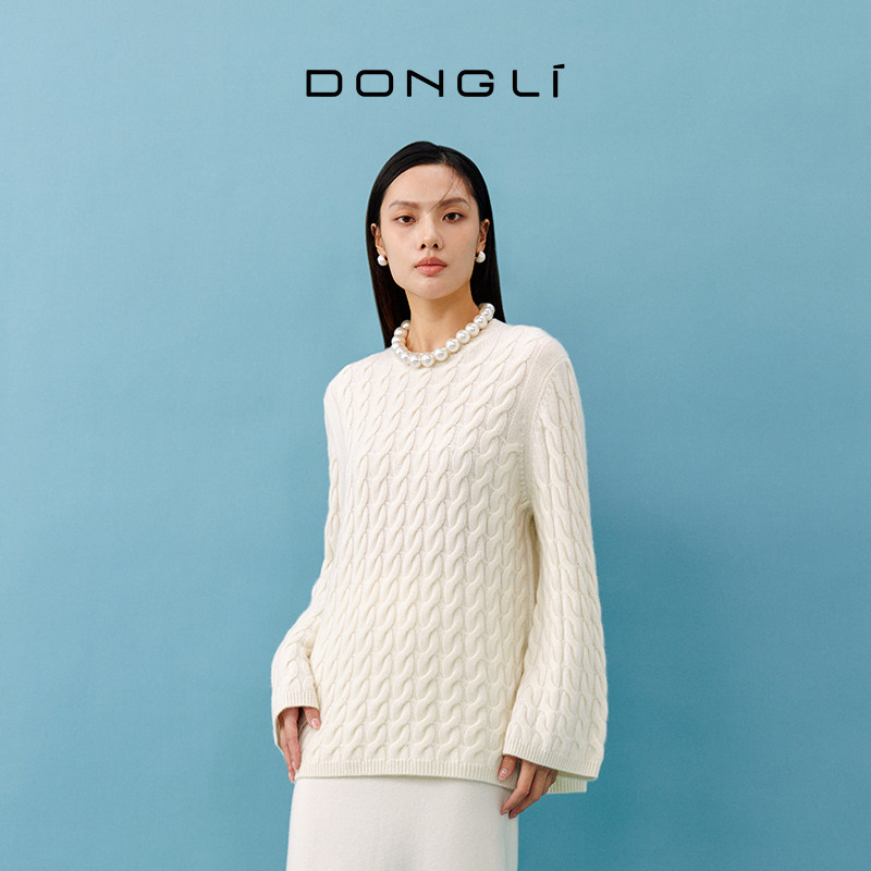 东黎 山羊绒 秀场联名款-秋冬风尚 女士绞花针织套衫宽松时尚4255