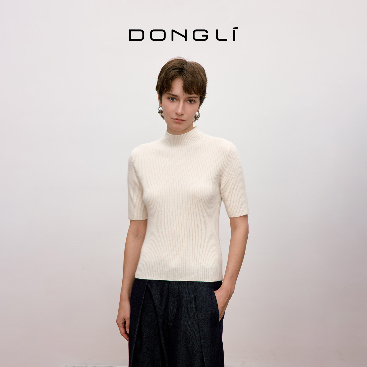 东黎小山羊绒半高领抽条显瘦打底