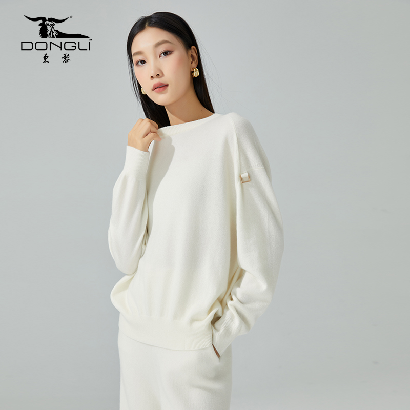 东黎山羊绒宽松圆领休闲针织衫