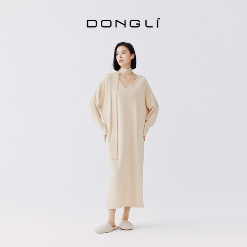 东黎女士山羊绒慵懒针织V领长裙
