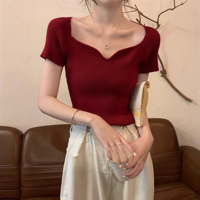 法式别致红色方领针织短袖t恤女夏季设计感小众短款正肩锁骨上衣