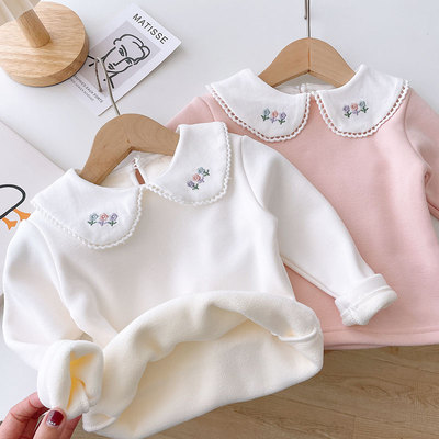 三朵小花娃娃领一体绒打底衫