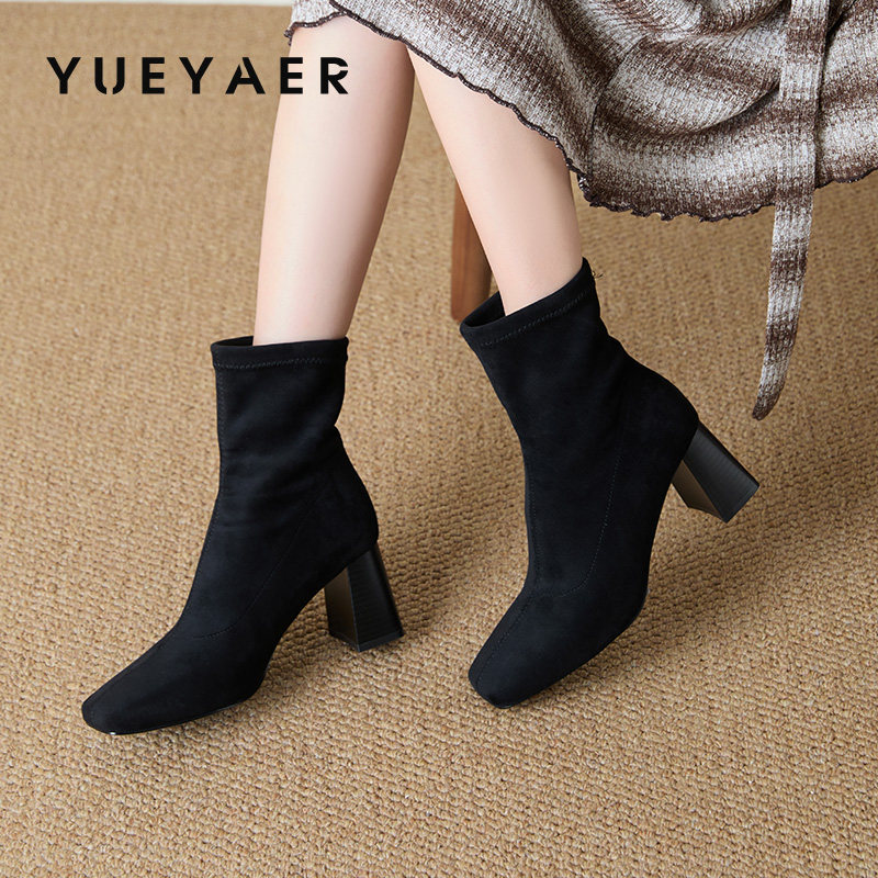 月芽儿绒面弹力靴2025冬季新款绒里短靴女粗跟方头短筒高跟瘦瘦靴