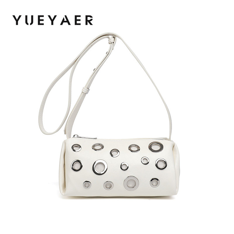 月芽儿小众设计感法棍包铆钉腋下包女2026新款机车女包单肩斜挎包