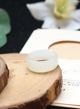 简约时尚和田玉白玉戒指