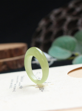 简约时尚和田玉黄玉水滴戒指