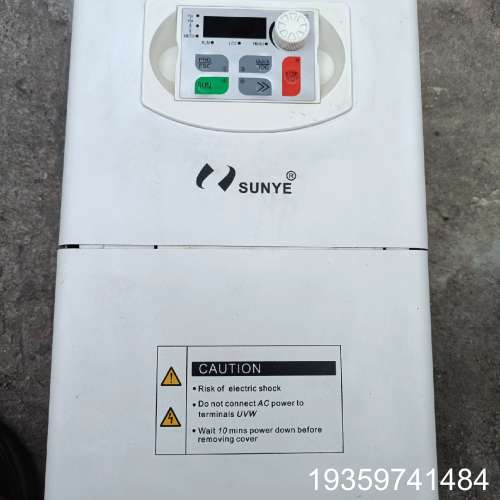 日业变频器E500-4T022B，22KW/380V，标议价