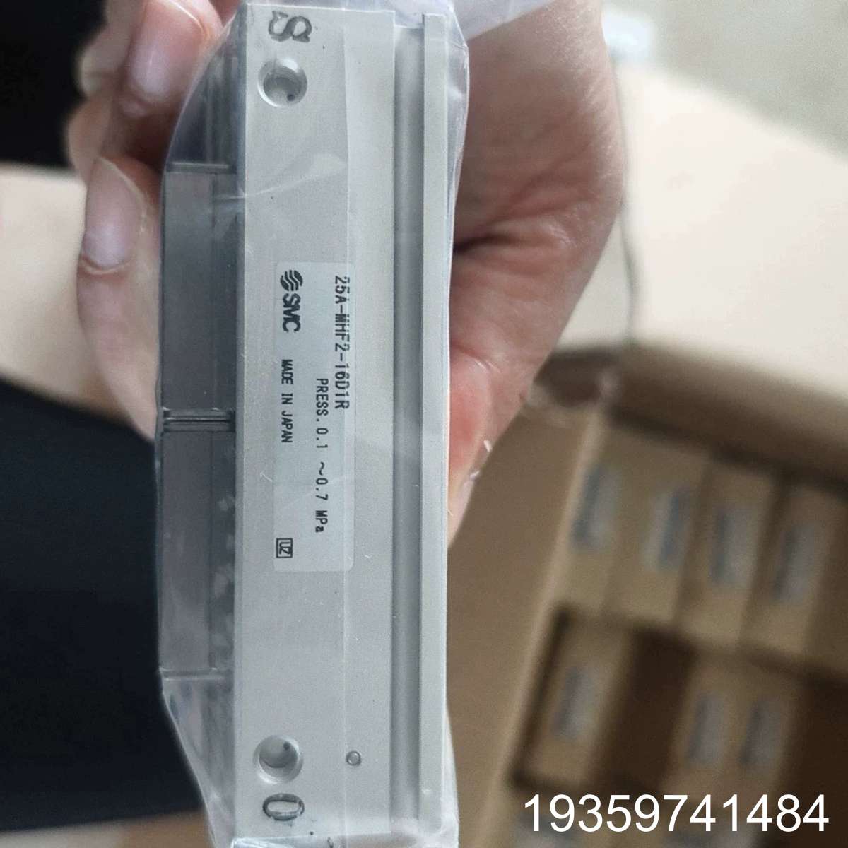 SMC滑台气缸25A-MHF2-16D1R-M9BL议价