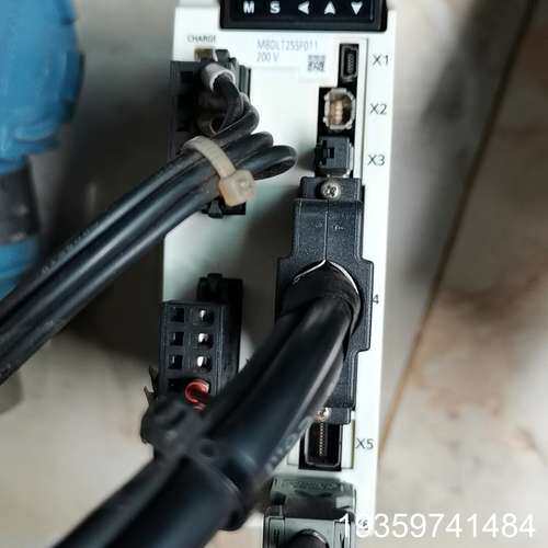 伺服驱动器 MBDLT25SF011，400W，200V议价