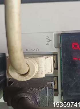 MR-J2S-40B-EE085伺服驱动器MR-J2S-议价