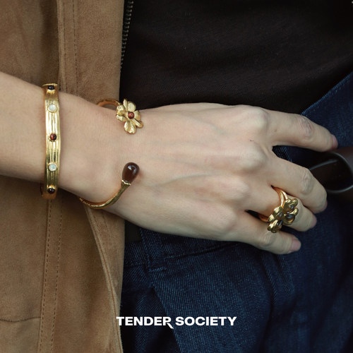 Dare买手店Tender society Luck护身符系列红虎眼白蝶贝装饰手镯
