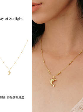 Dare买手店 A ray of sunlight 金色小海豚项链彩色珍珠项链复古