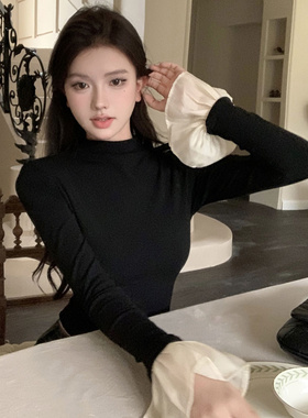 2025新款黑色半高领打底衫女秋冬设计感喇叭长袖t恤修身内搭上衣
