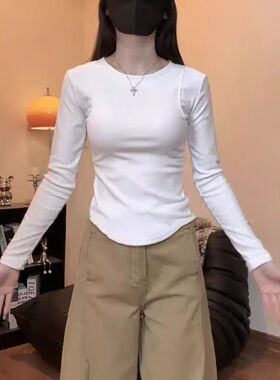 秋冬白色内搭U型下摆加绒常规修身洋气打底衫上衣女小圆领长袖t恤