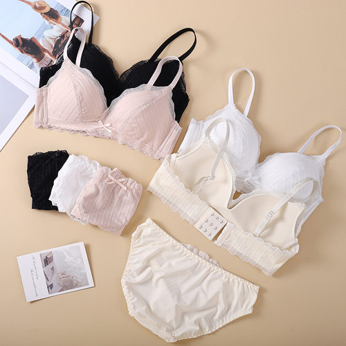 小胸聚拢文胸日系性感聚拢美背内衣套装无钢圈蕾丝花边文胸套装