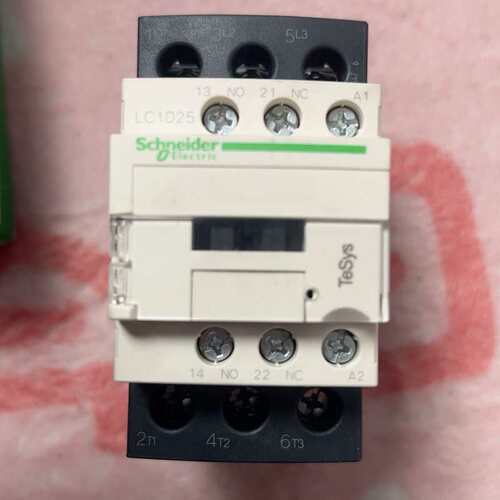 议价三极交流接触器LC1D25Q7C 380V