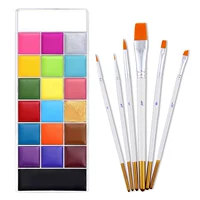 Как показано на рисунке, 20 цветов и 6 кистей