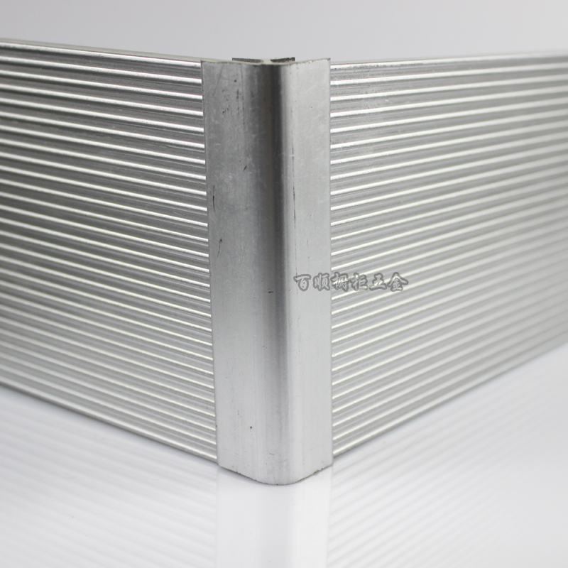 黑色白色PVC踢脚板13公分塑料6地脚线15公分加厚踢脚线橱柜挡水板